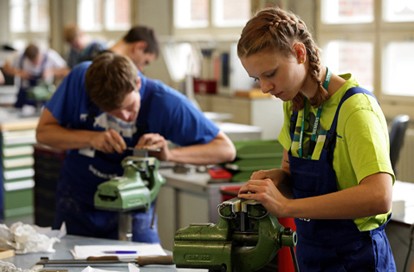 Dalla Regione oltre 33 milioni di euro per misure rivolte ai giovani