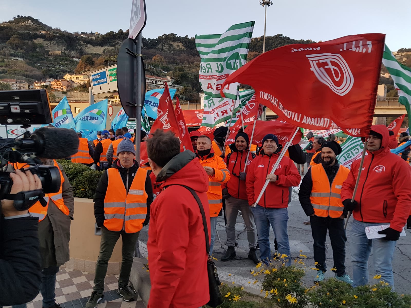 Autoporto Ventimiglia protesta autotrasportatori_04