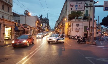 Sversamento di gasolio in Via Roma . Strada chiusa