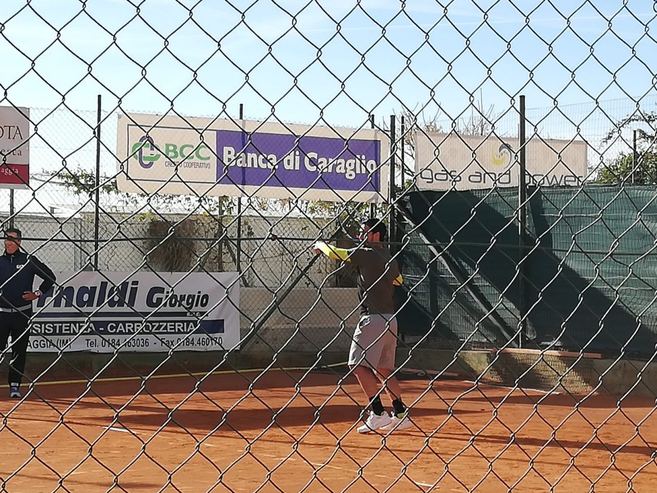 Fabio Fognini torna ad allenarsi al circolo di Arma in vista del tour in Sud America
