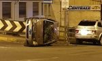 Paura nella notte. Auto si ribalta in centro a Sanremo