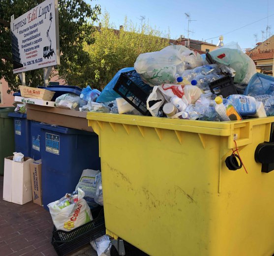 Il comitato m’IMporta si schiera per il porta a porta: “ci permette di misurare davvero i nostri rifiuti”