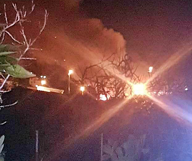 Brucia il rimorchio di un tir alla barriera dell’A10 di Ventimiglia