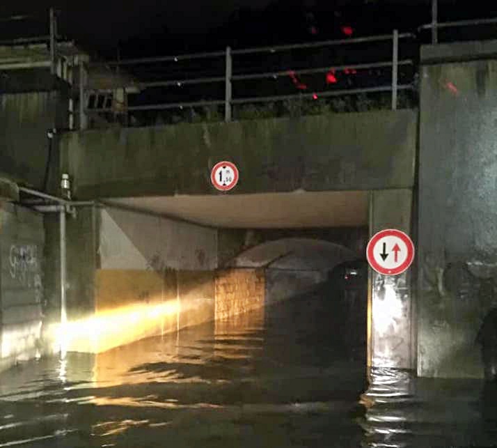 Maltempo Vemtimiglia sottopasso Peglia allagato