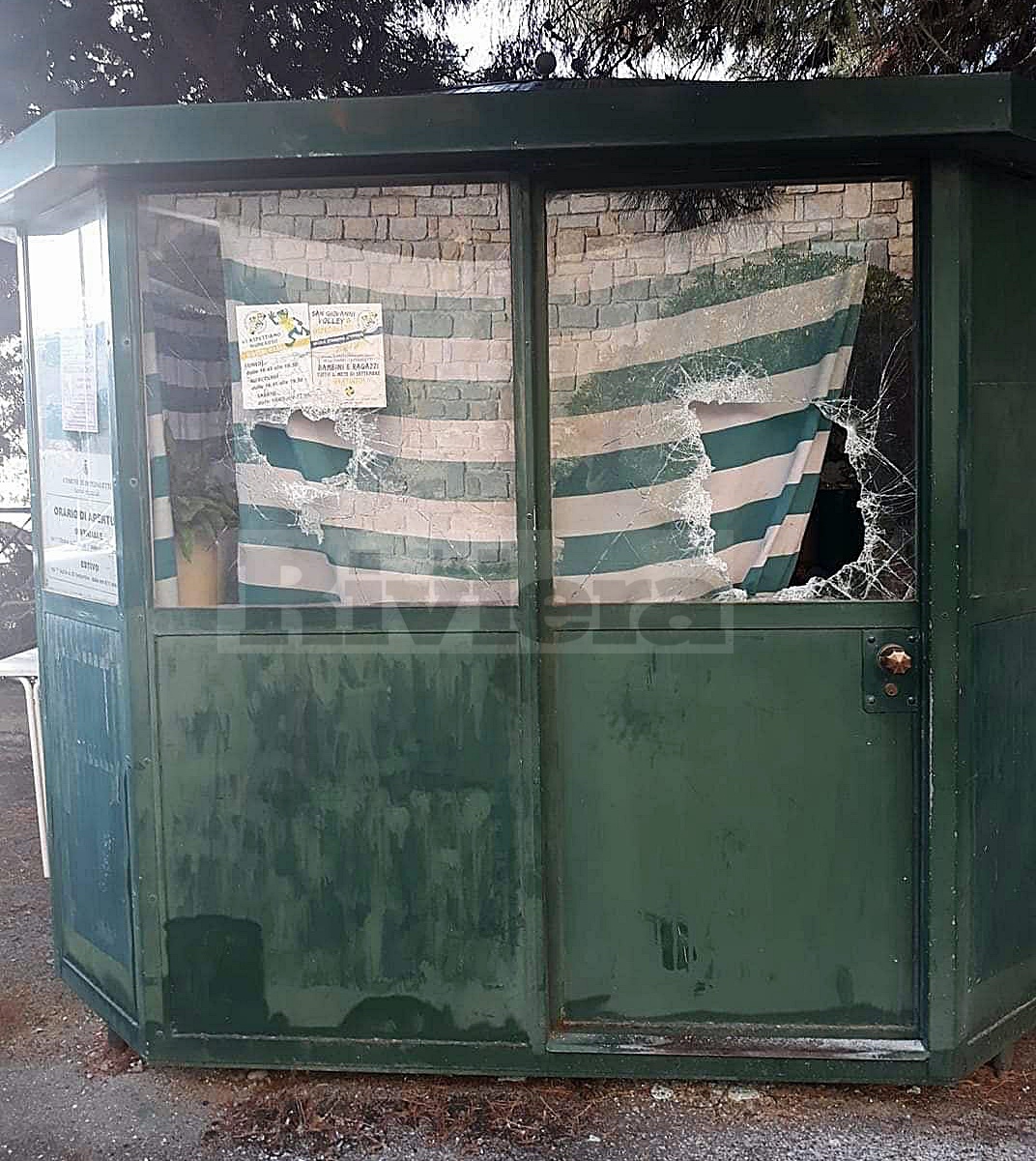 Ospedaletti: tentato furto con scasso al chiosco di fiori