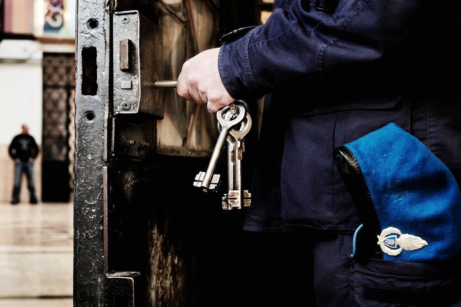 Carcere di Imperia nel caos: rientrata a tarda notte la rivolta dei detenuti