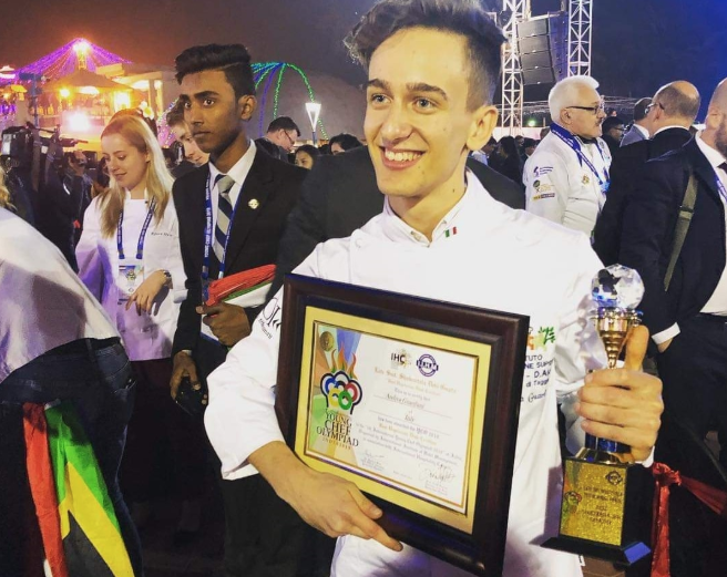 Il giovane Andrea Guardiani, ambasciatore della cucina italiana, entra nella Top20 alle Olimpiadi in India