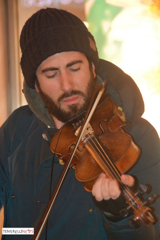 Violinista Davide Laura Sanremo Festival 2019 febbraio_14