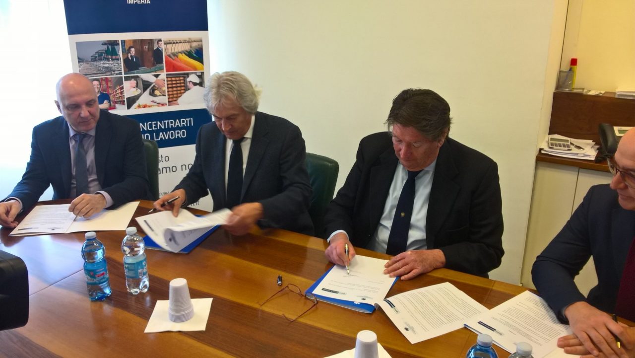 Tre milioni per le piccole imprese nella convenzione tra Confcommercio e Banca Caraglio