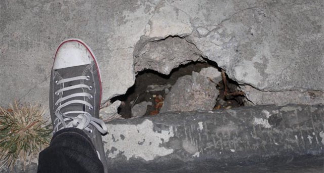 Caduta per colpa di una buca: 6.500 euro dal Comune