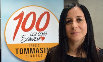 "Vigile urbano strappa striscione elettorale di Tommasini". Angela Marano: "Un video lo accusa"