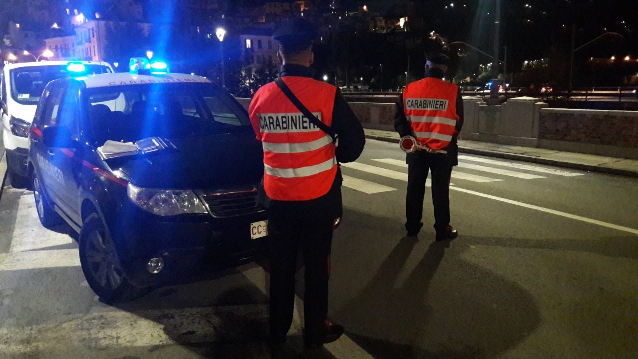 Sanremo: tre arresti dei Carabinieri per spaccio e resistenza