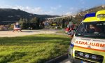 Travolta da un'auto: intubata a trasferita d'urgenza al Santa Corona