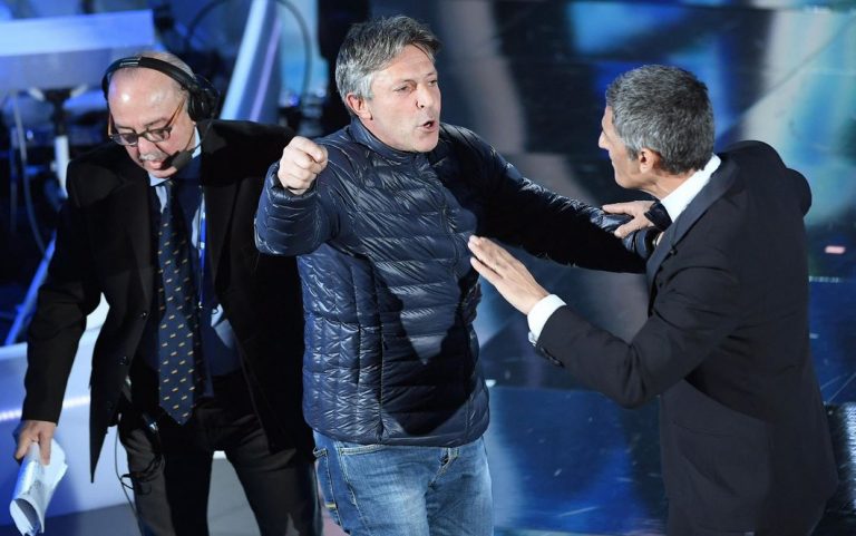 Sanremo: salì sul palco dell’Ariston al Festival, oggi ha minacciato il suicidio