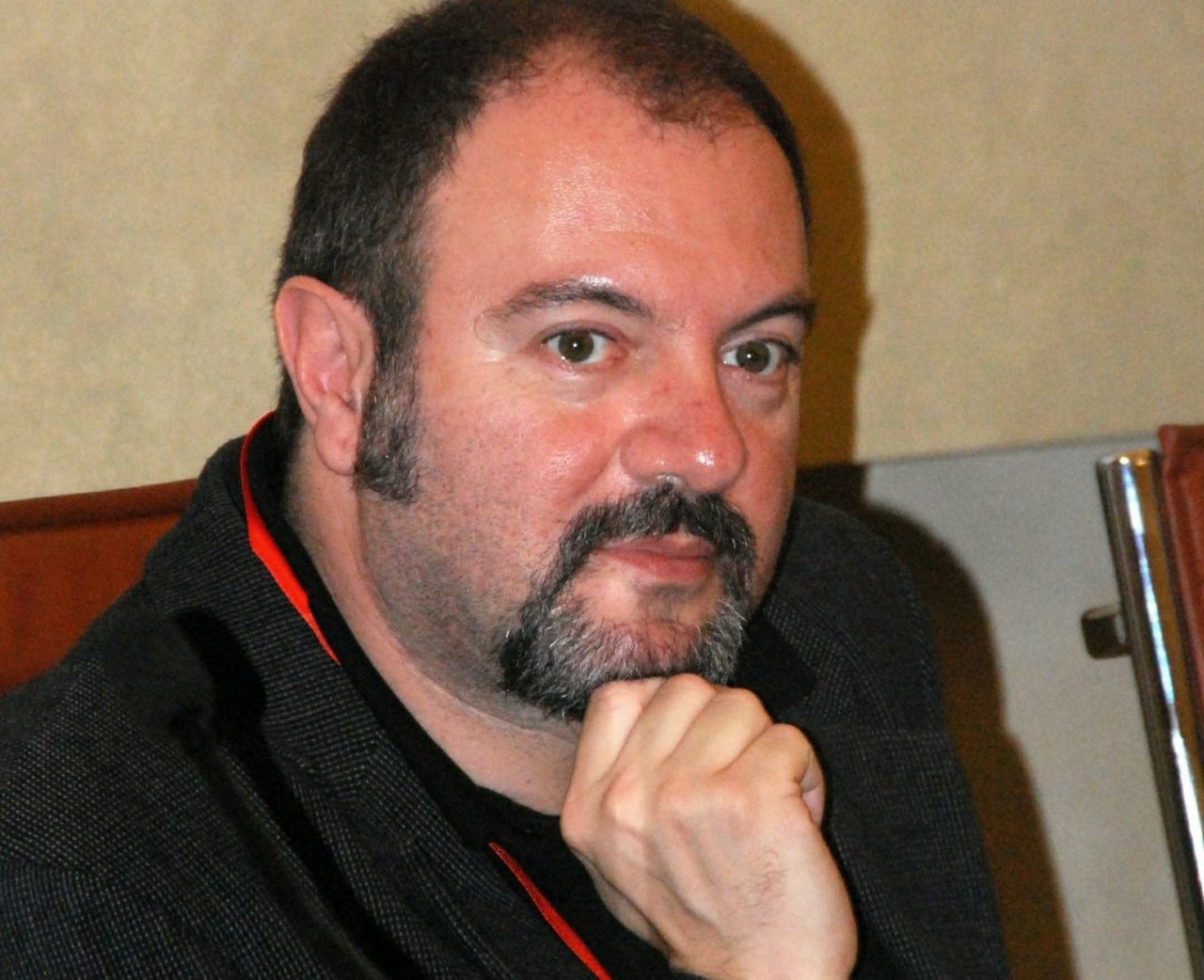 Carlo Lucarelli presidente di giuria al Corso Fiorito domenica presenta il suo libro a Sanremo “Peccato mortale”