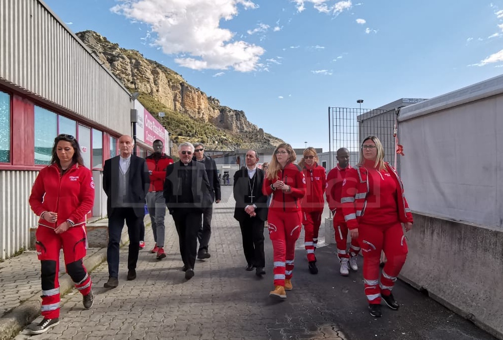 Sottosegretario Vaticano Fabio Baggio Campo Roya migranti Roja Ventimiglia_12