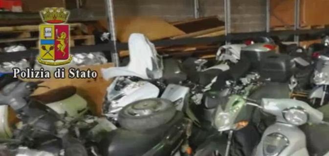 “Mi hanno rubato lo scooter a Sanremo, attenzione arrivano di notte dalla Francia”