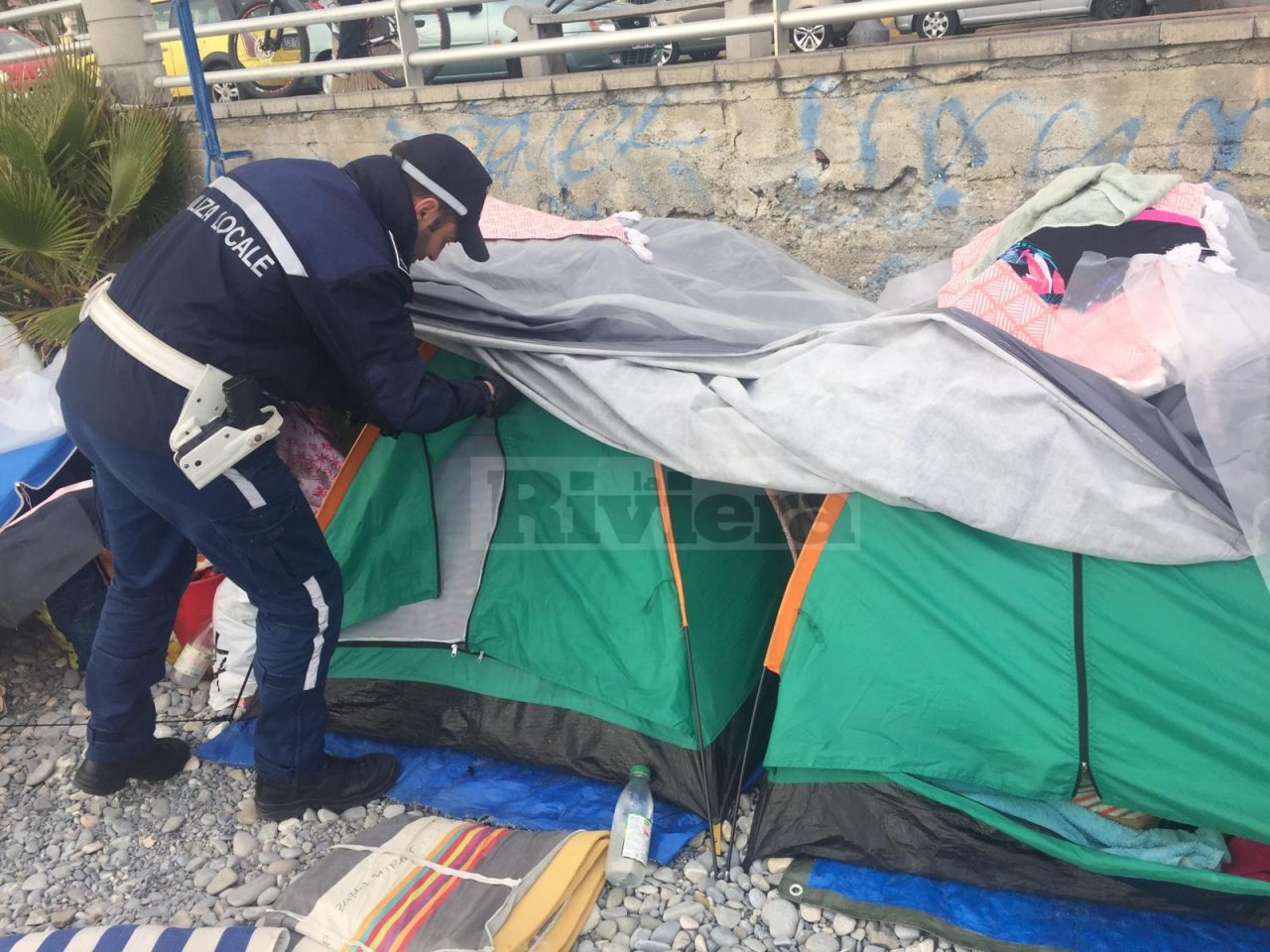 Due accampamenti abusivi smantellati a Ventimiglia