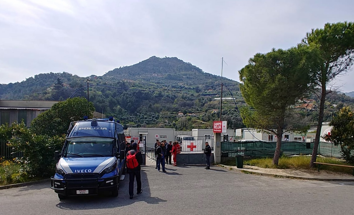 Blitz dei Nas al campo Roya: 4 ore di ispezione, ecco cosa è successo