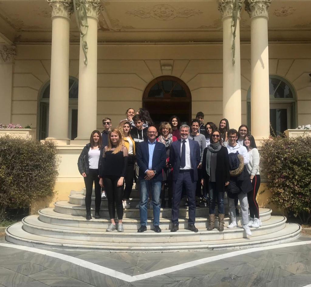 Studenti delle superiori a lezione di “Enti e Istituzioni”