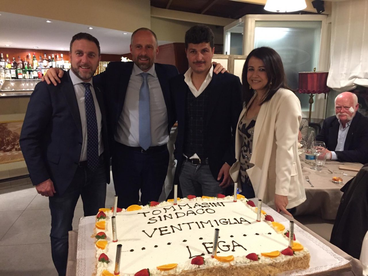 Sergio Tommasini incontra la cittadinanza con la Lega e esulta per i sondaggi