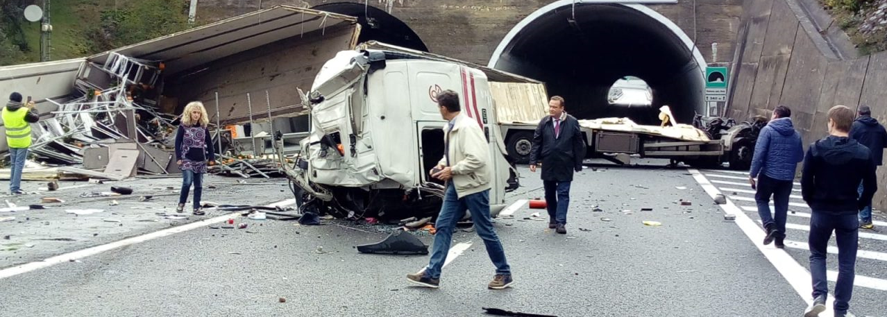 Pauroso incidente in Autostrada. Muore camionista di Albenga e un giovane che era con lui