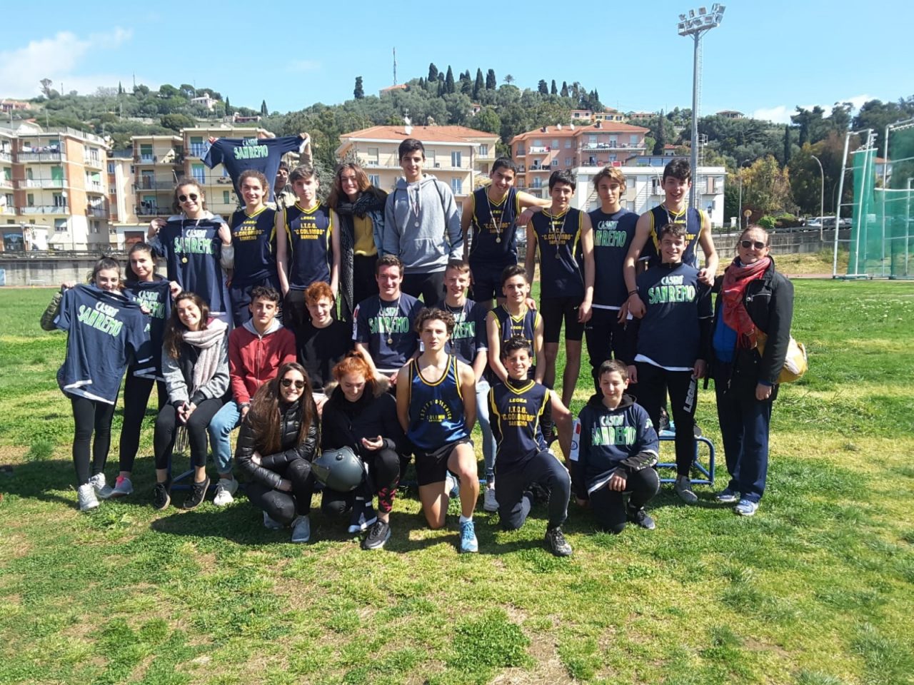 Il Liceo Colombo sui tre gradini del podio agli Studenteschi. Il ricordo della prof Roberta Bracco