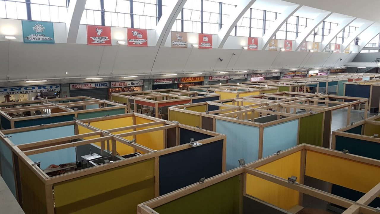 Riapre oggi il nuovo mercato annonario. Ecco come sarà: le foto