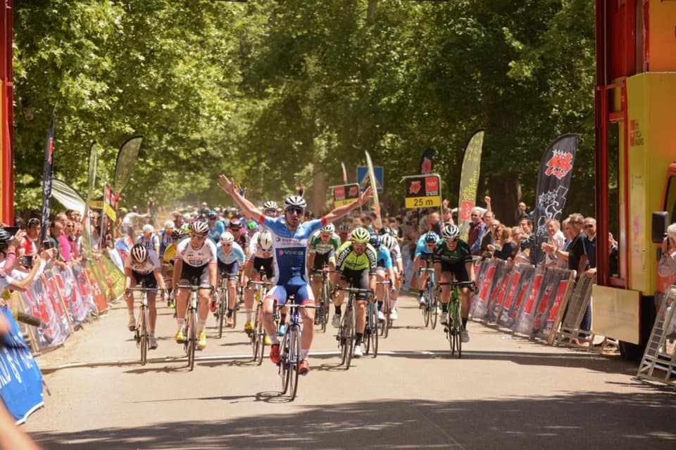 Vuelta a Madrid: Niccolò Bonifazio vince la prima tappa