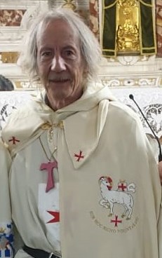 Uno speaker radiofonico a capo dei cavalieri del Veospss