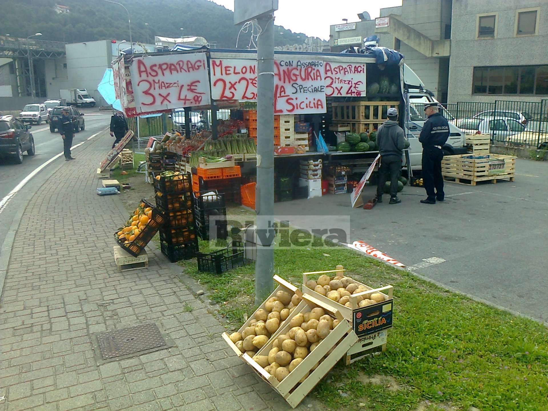 Commerciante ambulante melonaro frutta Camporosso multa_02