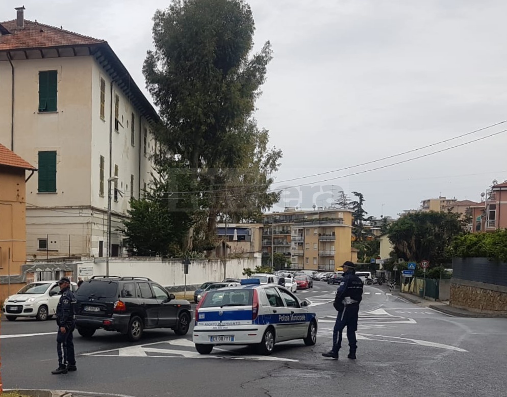 Esplode bomboletta via Lamarmora Sanremo