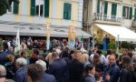 Sergio Tommasini festeggia la fine della campagna elettorale in piazza Bresca - Foto