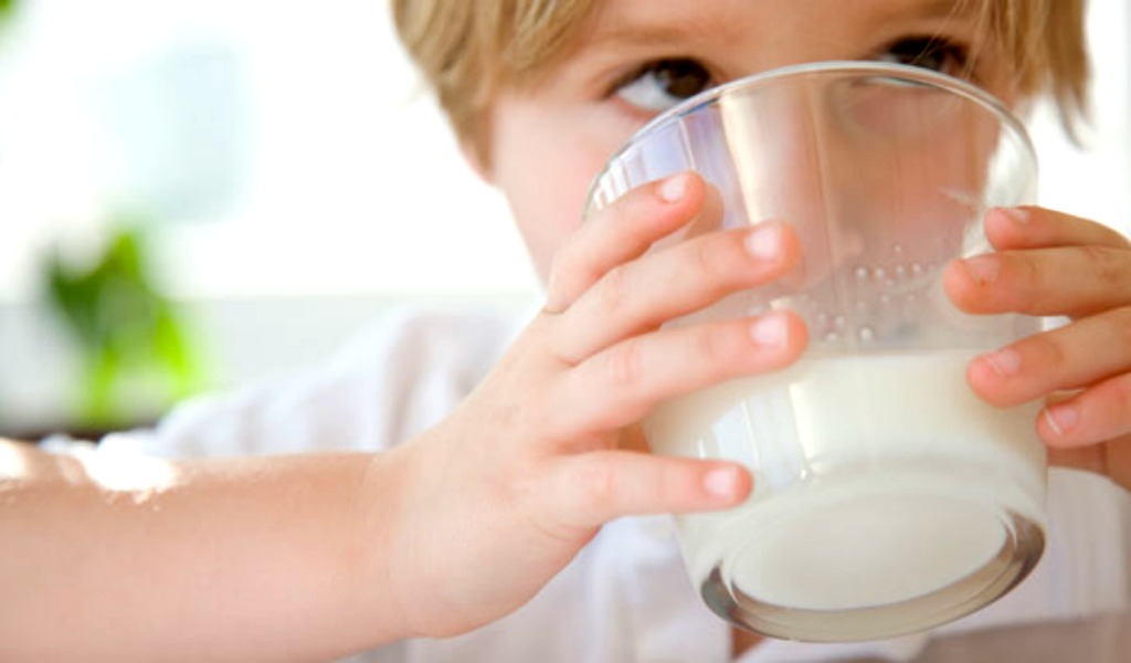 Latte nelle scuole dell’imperiese, coinvolti oltre 200 alunni