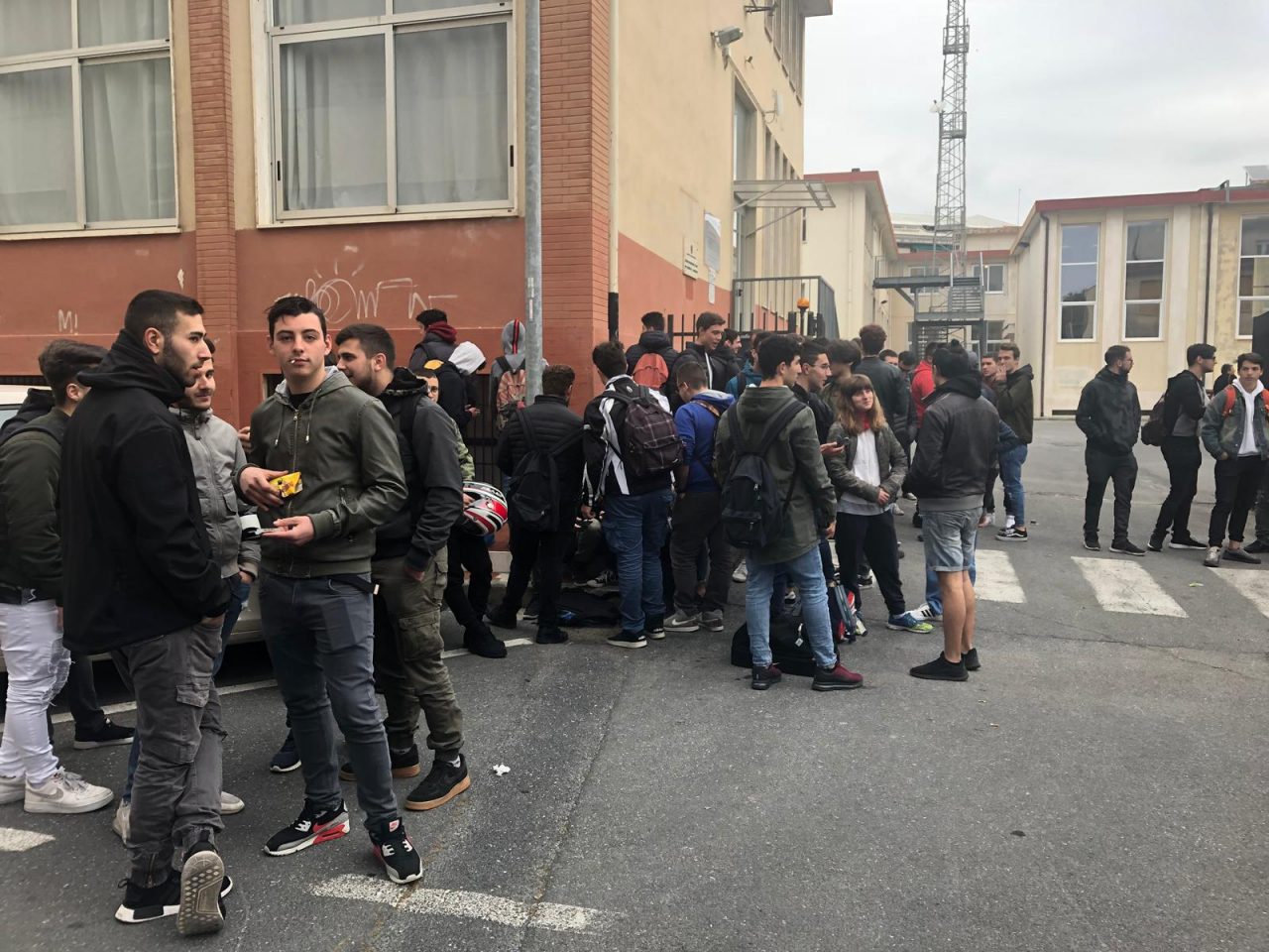 Preside arrestata: studenti Imperia scioperano per legalità