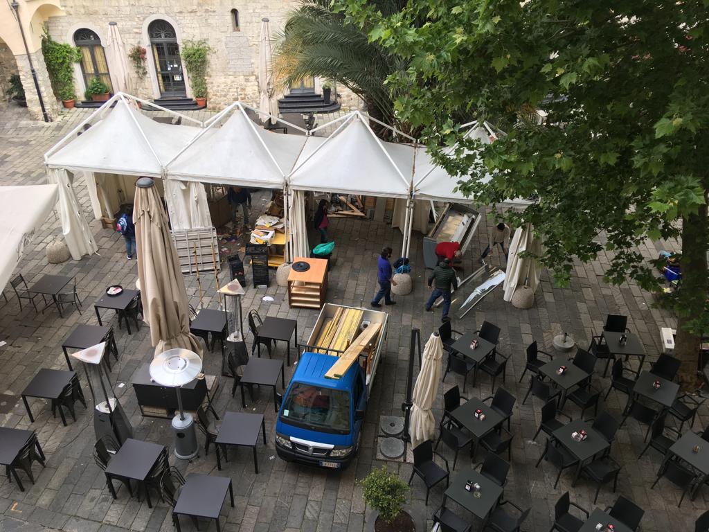 Giovedì riapre il mercato. Via i banchi dalla piazza