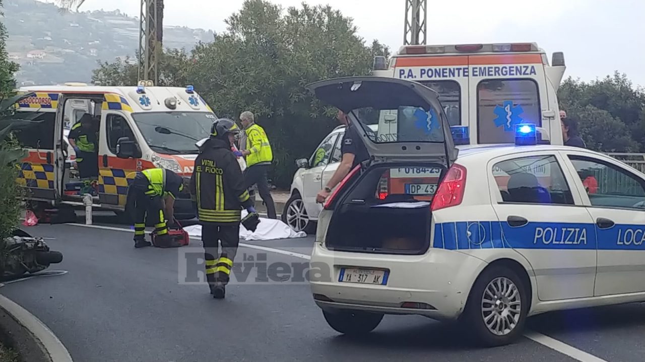 Tragedia a Bordighera: muore un 36enne in scooter, salva la moglie