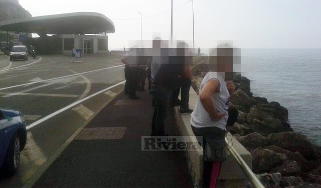 Albanese riammesso Francia frontiera mare2