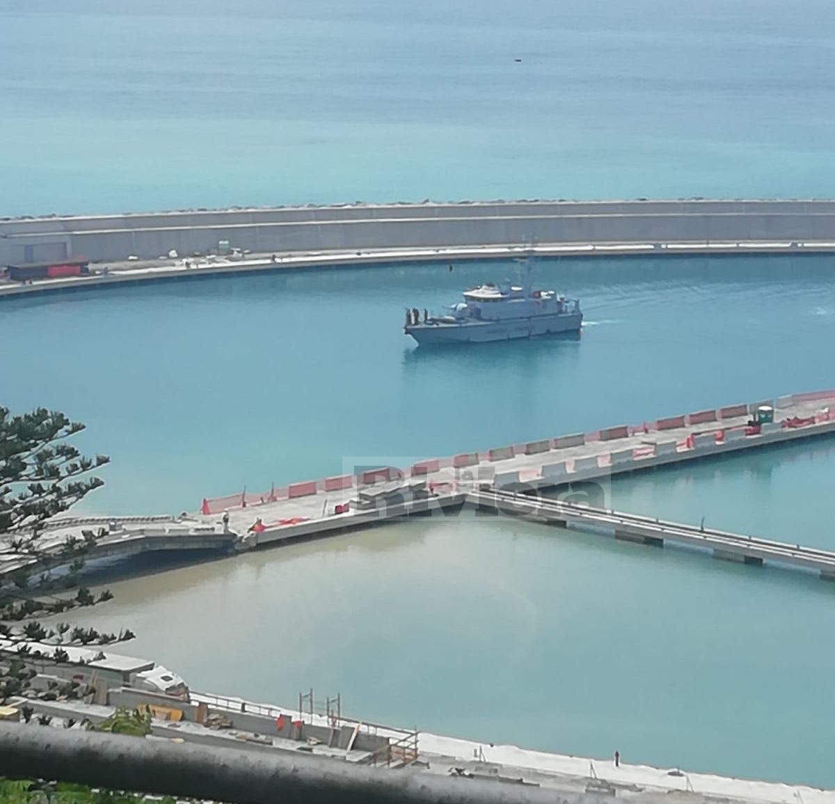 La Guardia di Finanza in porto a Ventimiglia