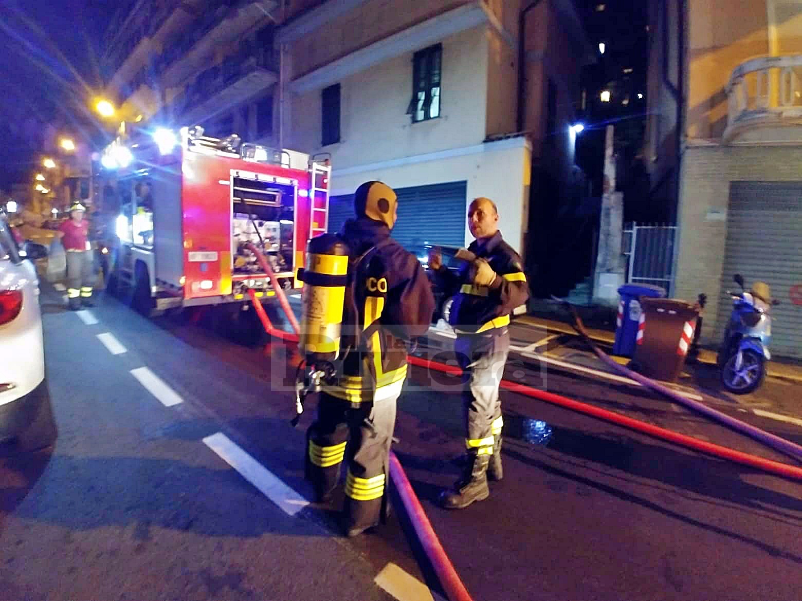 Incendio cantina via Martiri Sanremo3