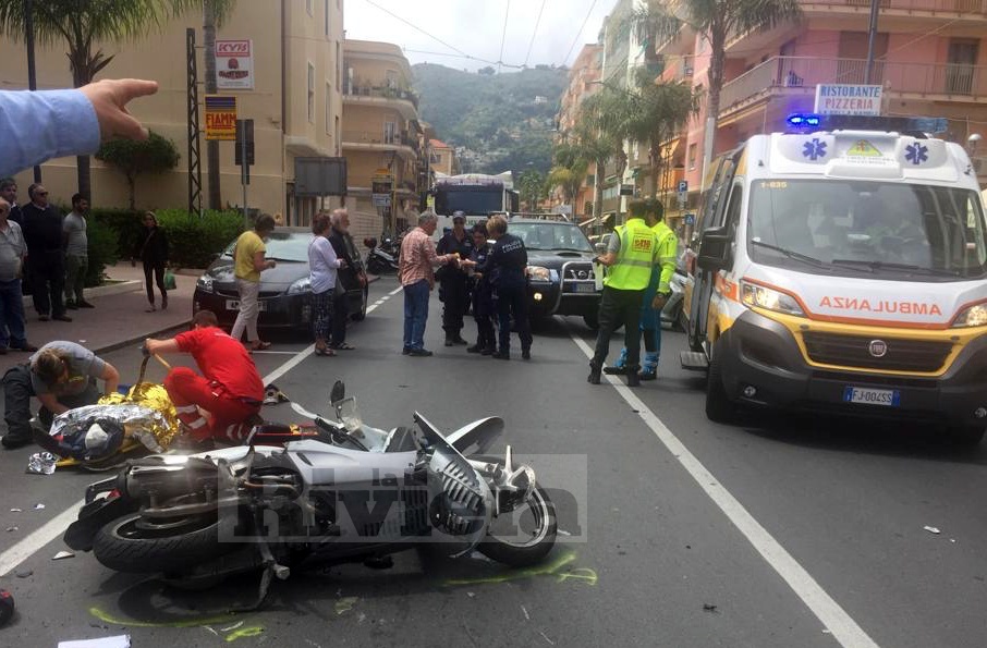 Incidente auto scooter Vallecrosia sorpasso_03