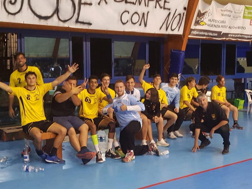 Pallamano Ventimiglia, la festa esplode al Palaroja. I senior chiudono la stagione imbattuti