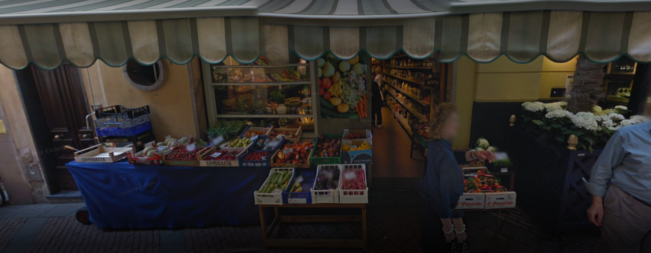 Chiuso lo storico fruttivendolo e alimentari  di Via Gaudio