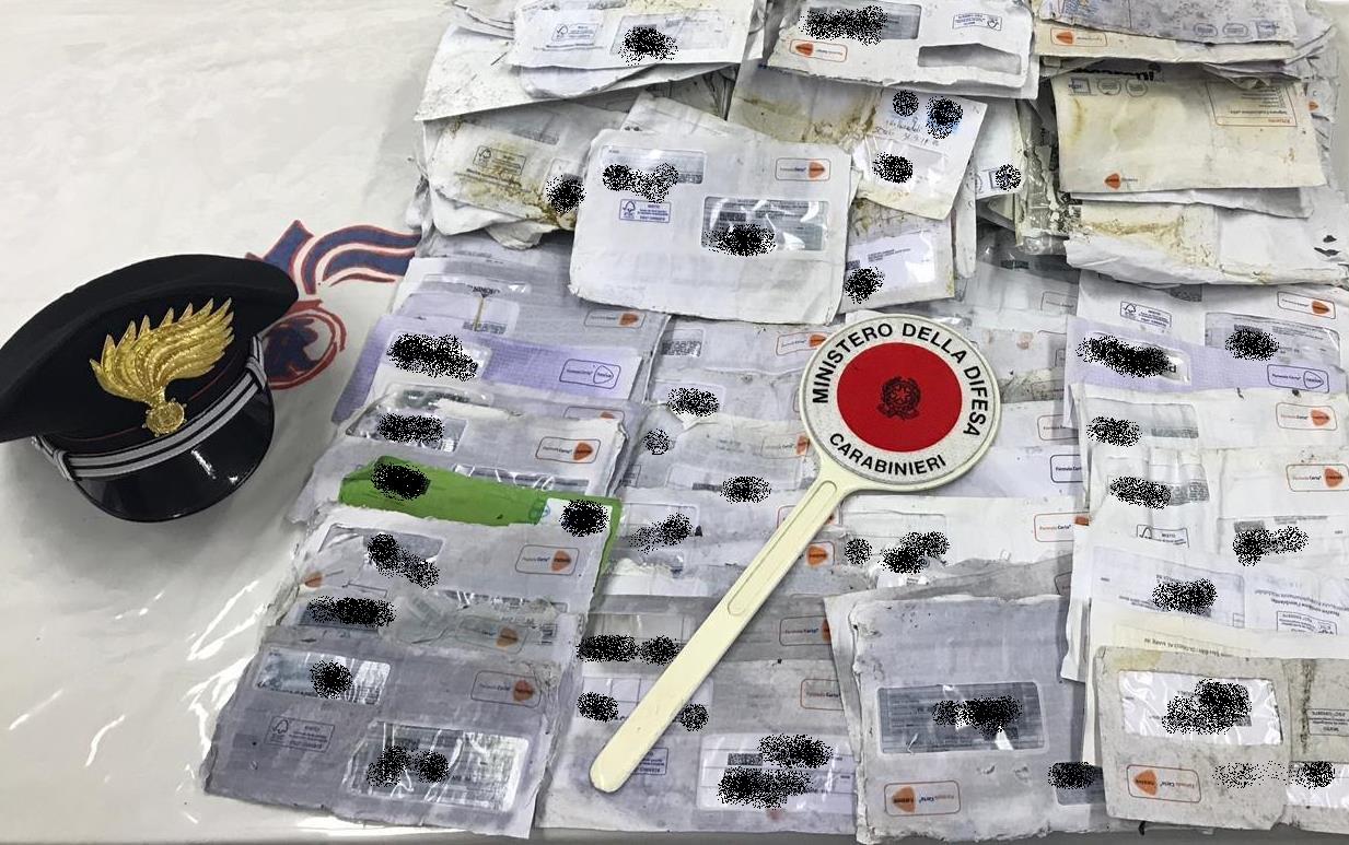 Buttava le lettere invece di consegnarle ai destinatari. Dipendente querelato