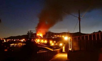 Vasto incendio a Sanremo: carabinieri aprono inchiesta, forse è doloso
