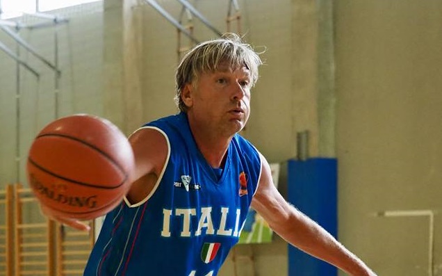 Il sanremese Mauro Iceman Bonino con l’Italia alla terza vittoria in tre partite ai Mondiali di Helsinki