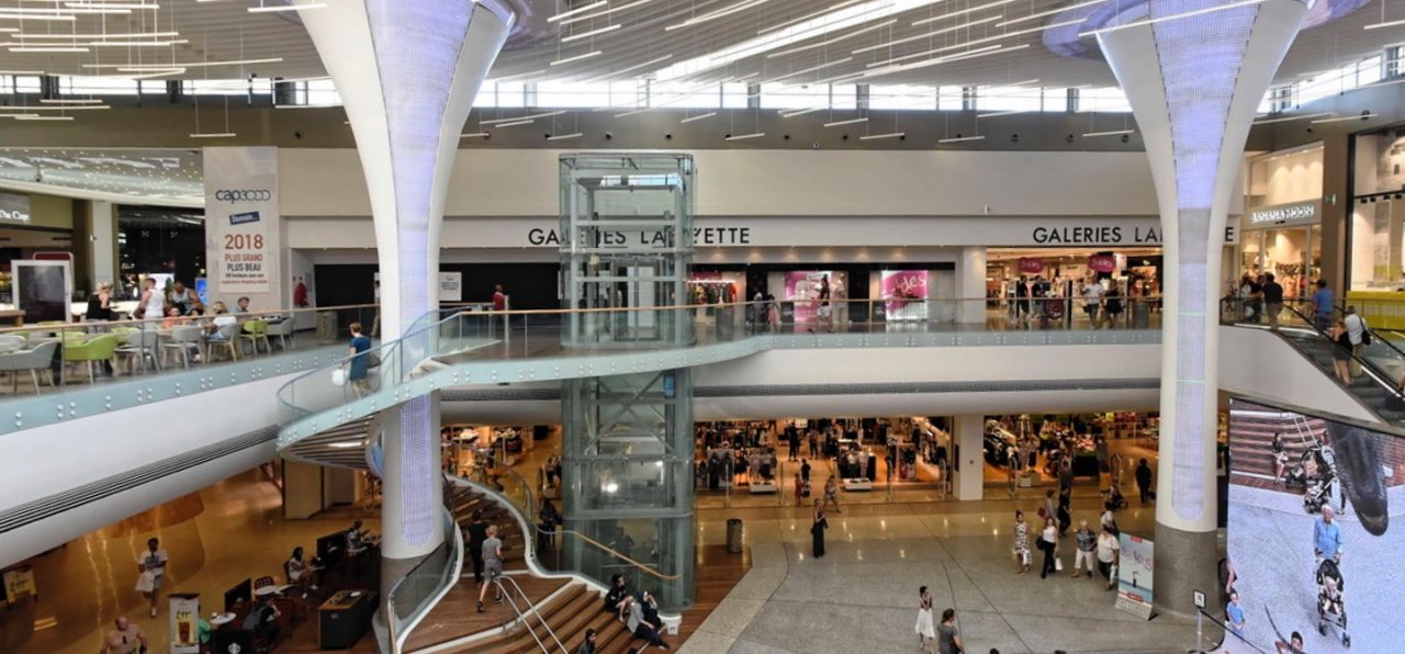 Volete lavorare in Francia? Si assumono camerieri e cuochi