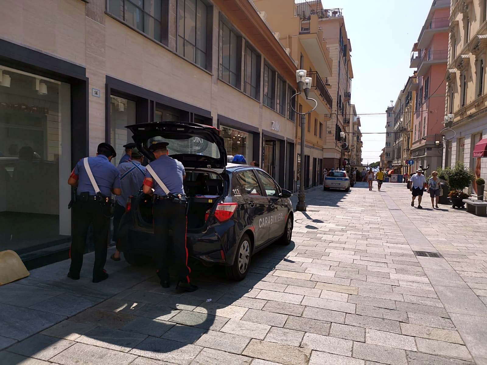 Carabinieri Sanremo via Escoffier controlli estiva