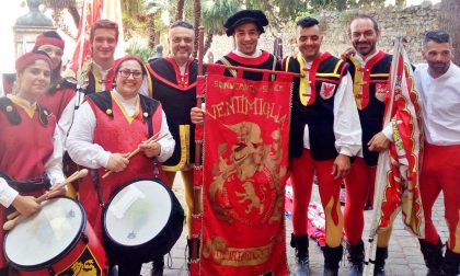 Una medaglia d'oro per gli sbandieratori di Ventimiglia ad Ascoli
