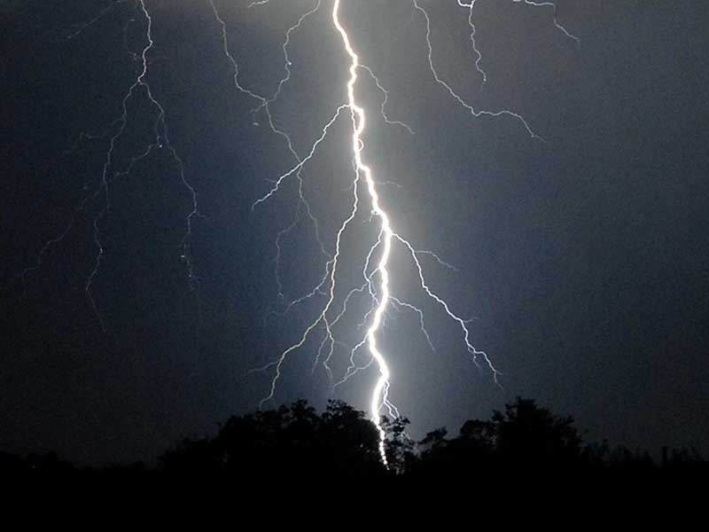 Allerta rossa per il maltempo dalle 18 a mezzanotte in Costa Azzurra